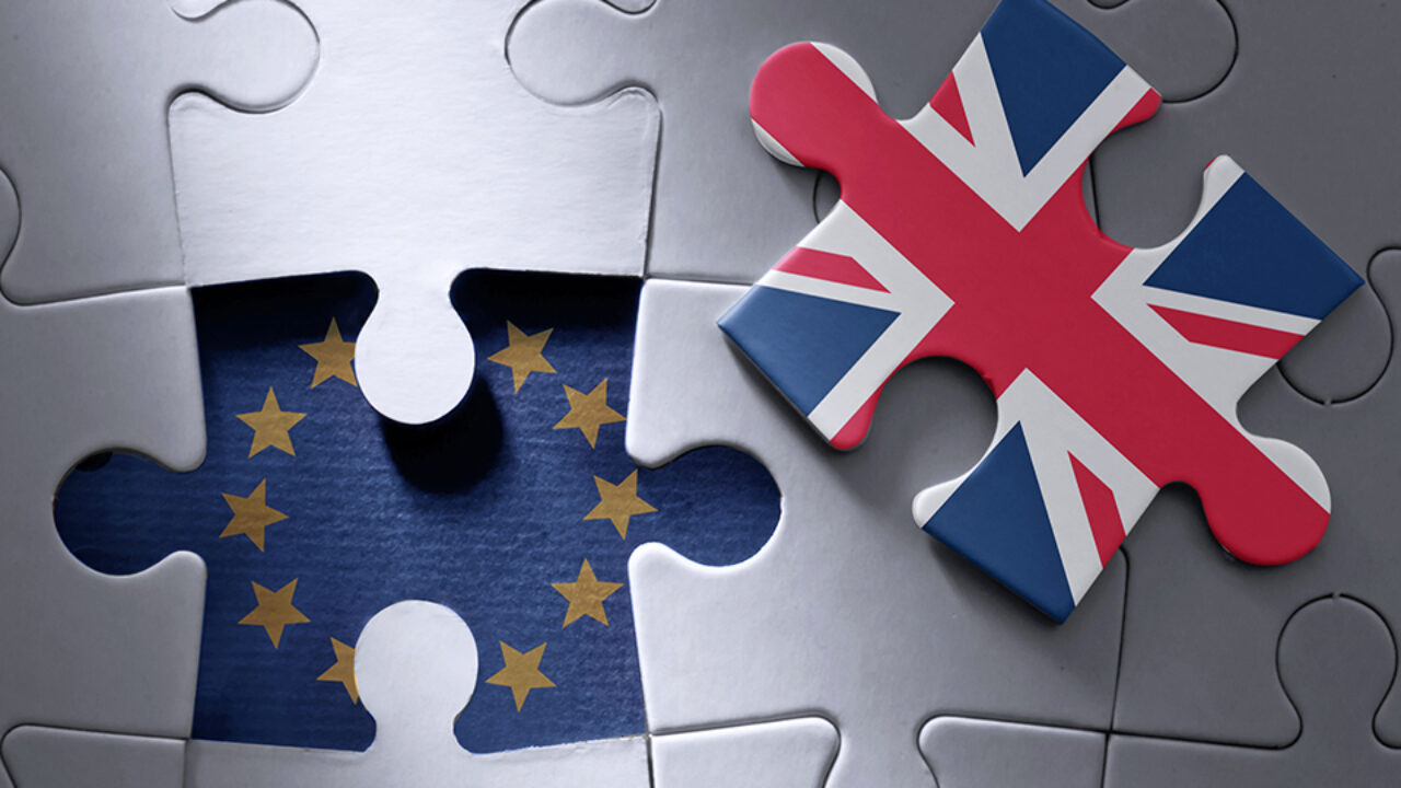 Finanslivs snabbkurs med juristen Erik Lagerlöf förklarar hur Brexit ska gå till egentligen.