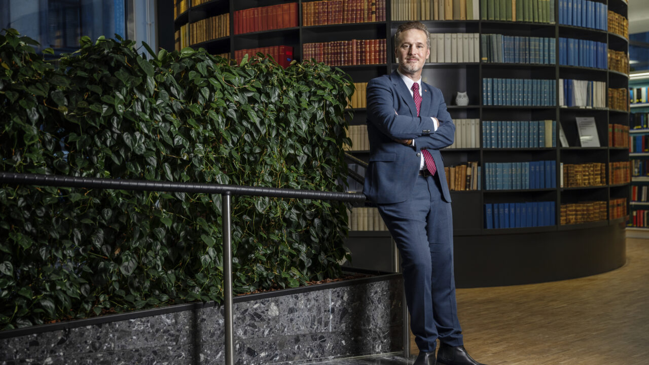Finansmarknadsminister Max Elger (S).